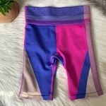Nike nwot //  seamless biker colorblock shorts Photo 79