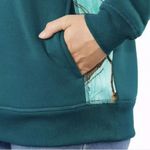 Realtree NWT  Ladies' Camo Teal Pullover Hoodie Size Small Photo 4