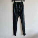 Wilfred Aritzia |  Free Daria Pant
High-waisted Vegan Leather leggings Photo 4