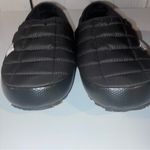 The North Face  Women’s THERMOBALL™ Traction Mules V Size 5 NEW Photo 2