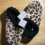 Just Be NWT Women’s   Cheetah Clog Style Slippers
Size 7 To 8 Photo 0