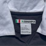 Diadora Black and White Sleeveless Polo Size M Photo 3