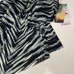 🇺🇸 Beach house NWT Black White blue Striped tiered Women's tankini swim top Size 6 Photo 1