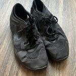 Nike  Black Shoes Photo 1