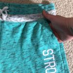 Xersion  Strong Cutoff Sweatshorts Drawstring Shorts Large Photo 3