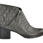 Clarks EUC Movie retro booties grey sz 7.5 Photo 0