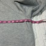 Max & Mia  Light Gray Women's  Seamfront  Crew Neck Pullover Sweater Photo 1