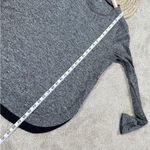 Athleta Women’s Uptempo Top Shirt Longsleeve Thumbholes in Black Heather Size L Photo 12