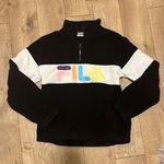 FILA  🤍🖤 Cozy Pullover Size: Medium Photo 0