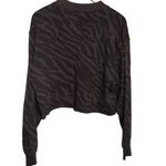 Mighty fine | Stay Fierce Graphic Zebra Print Semi Cropped Sweatshirt Gray - Siz Photo 2
