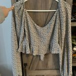 Pitaya Cropped Long Sleeve Photo 1