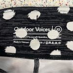 Outdoor Voices  TechSweat 3/4 Leggings Polka Dot Black White Size XS Photo 3