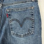 Levi's  Womens Size 28x28 Wedgie Straight Button Fly Medium Wash Denim Photo 5