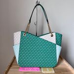 Michael Kors Set Photo 13