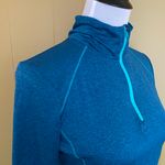 Danskin women S drimore Longsleeve quarter zip pullover w/Thumbholes teal Photo 3