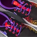 Nike Roshe One Print (GS) Black/Hyper Violet/Volt/White Photo 2