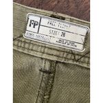 Free People  Women’s Low‎ Rise Green Jeans Pants Size 26 Photo 8