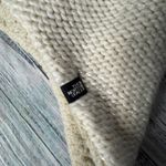 The North Face White Knit Hat Beanie With Pom Photo 1