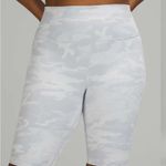 Lululemon Camo Print High-Waisted Shorts Photo 2