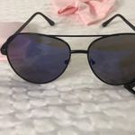 Cotton On - New Simpson Sunnies black frame blue mirror Photo 9