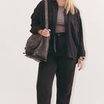 Everlane the Tencel Relaxed Chino in Buttersoft Black 12 Photo 2