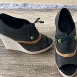 J Shoes Platform Peep Toe Size 8 Photo 0