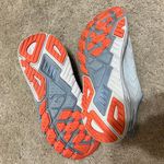 Hoka Women’s  One One Arahi 6 Photo 2