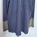 In Loom Charcoal Gray Colorblock Oversized Waffle Knit Henley Top NWT Size Small Photo 4