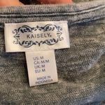 Kaisely Kaisley size medium Grey distressed 3/4 sleeve tunic T-shirt GUC Photo 5
