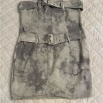 Pretty Little Thing  Gray Strapless Belted Dress Photo 1