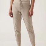 Athleta Trekkie North Joggers Khaki size 0 Photo 4
