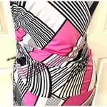 Have pink black and white sleeveless dress Photo 8