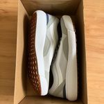 Vans  UltraRange EXO  Frost Gray Mens 7.0 US Women 8.5 US Photo 10