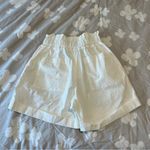 ZARA  High-Waisted Shorts with Black Buttons Photo 1