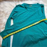 Zyia  Chill Long Sleeve Top. Size Medium. EUC Photo 8