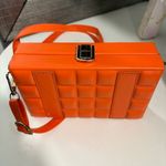 Source Unknown Woman’s box cross body bag in orange color Photo 11