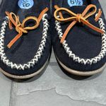Minnetonka  Navy Suede Moccasin Loafer - size 6.5 Photo 3