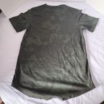 Under Armour Women's Heatgear Camo Shirt Small Loose Fit Photo 3