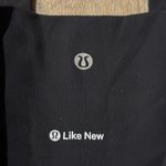 Lululemon  Like New Black Leggings Size 6 Scalloped Bottoms Photo 2