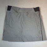 Athleta  Brooklyn Striped Athleisure Skort Women's Size 10 Gray White Pockets Photo 0