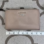 Guess  zipper pocket phone case rose gold wristlet Photo 2