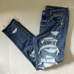 American Eagle  tomgirl jeans size 2 distressed patch Photo 2