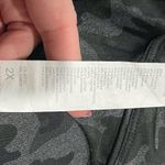 Fabletics on the go medium impact camo sports bra 2x Photo 11