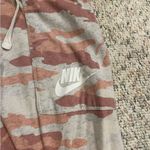 Nike gray, orange camo drawstring joggers with pockets XS Photo 3