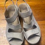 Clarks  Cushion Collection Women's Tan Sandals Photo 0