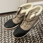 Skechers  Cream and Black Winter Boots Photo 1
