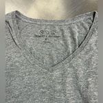 Threads 4 Thought  Women’s Gray T-shirt - Size Medium - VGUC Photo 2
