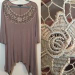 Gorgeous Flowey Top embroidered neckline Size 1X Photo 1