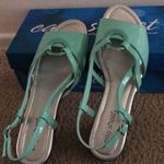 Easy Street woman sandal size 9.5 Photo 1