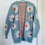 SheIn Women's Cute Daisy Floral Pattern Drop Shoulder Duster Cardigan Photo 1